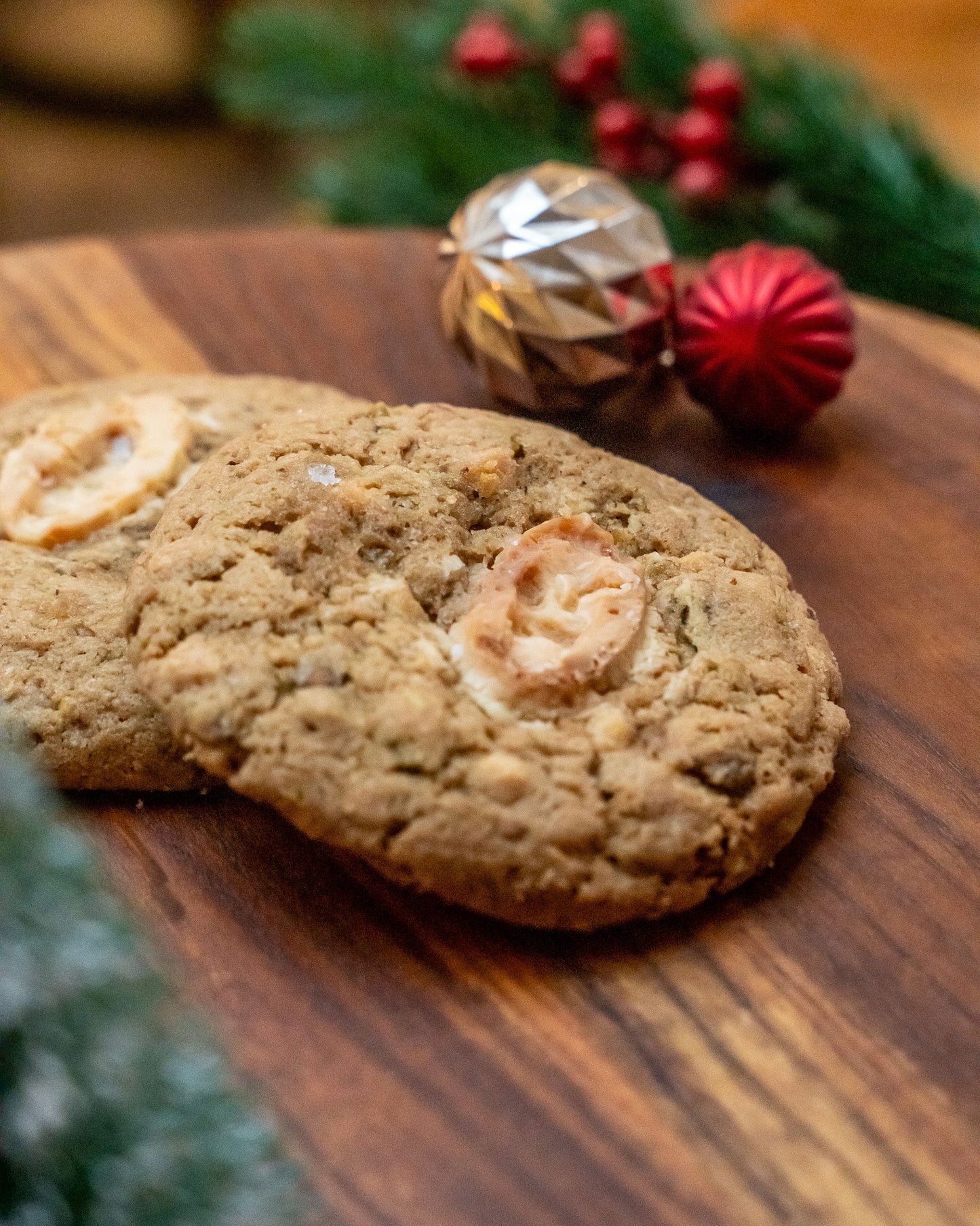 Pistachio white chocolate cookie