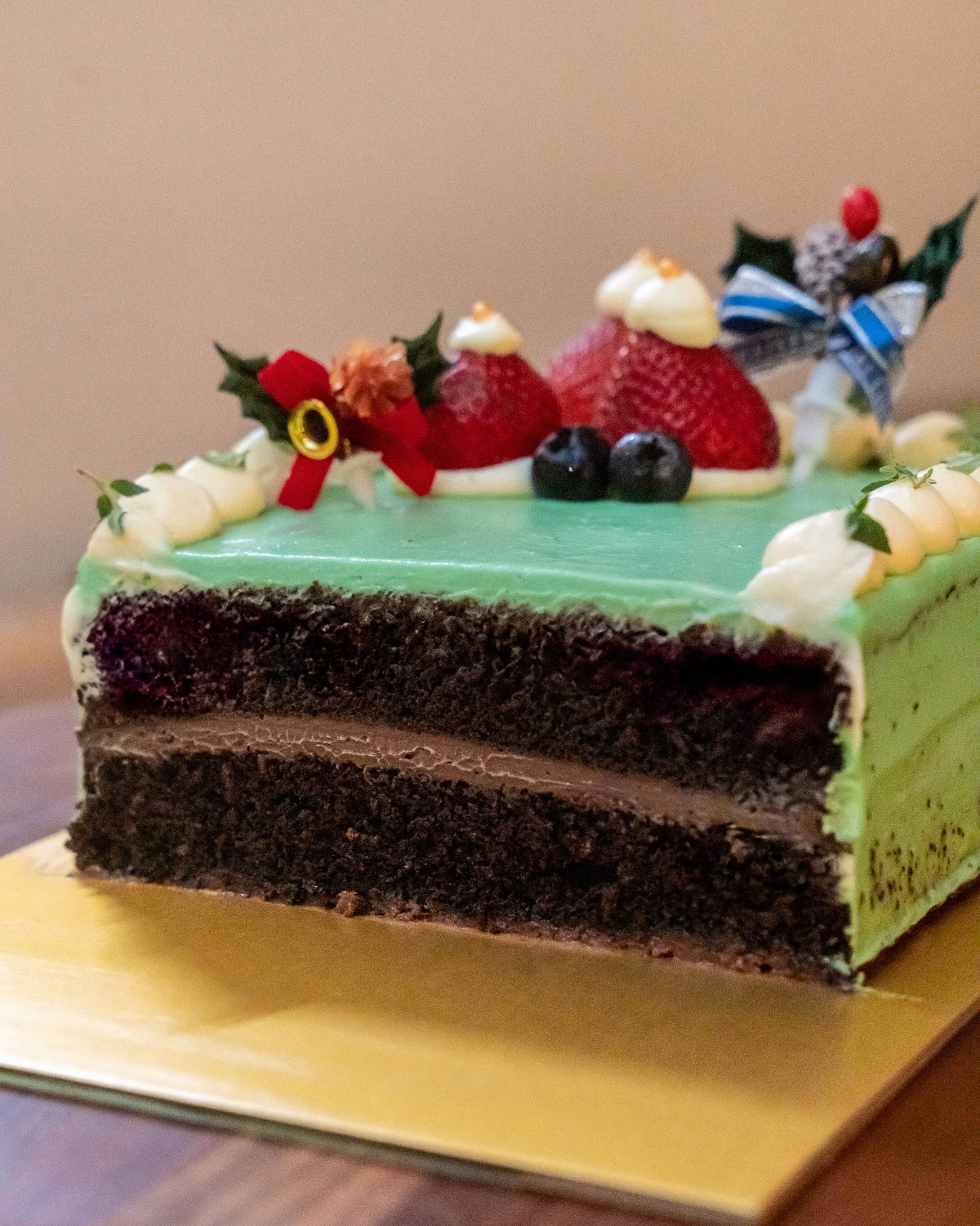 Christmas non alcoholic log cake